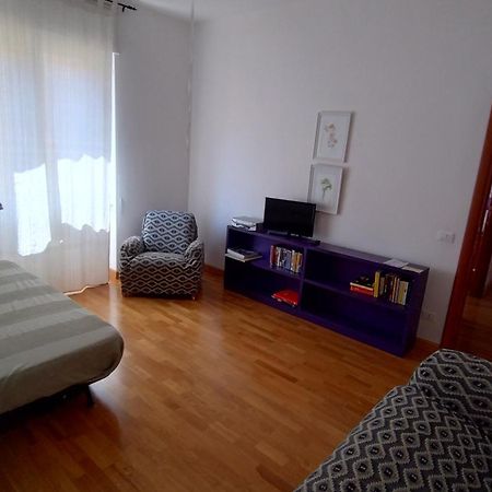 Centro E Porto Appartement Livorno Buitenkant foto